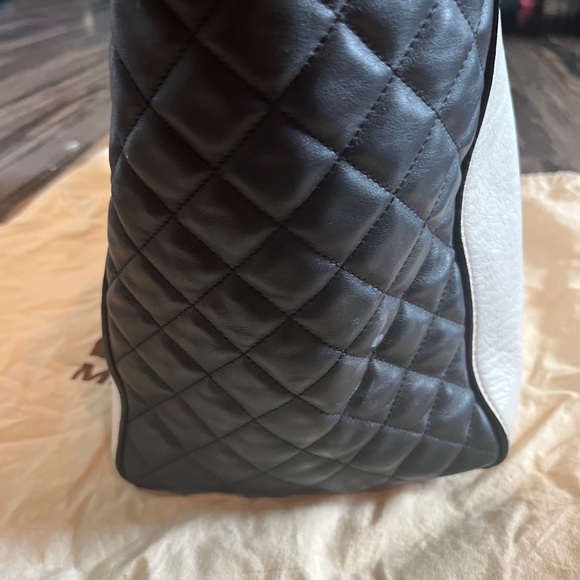 Black and white michael kors bag